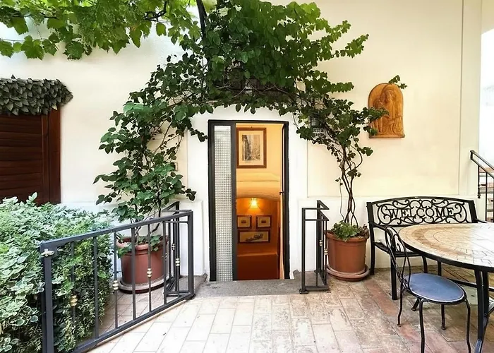 Le Clarisse Trastevere Affittacamere 4*