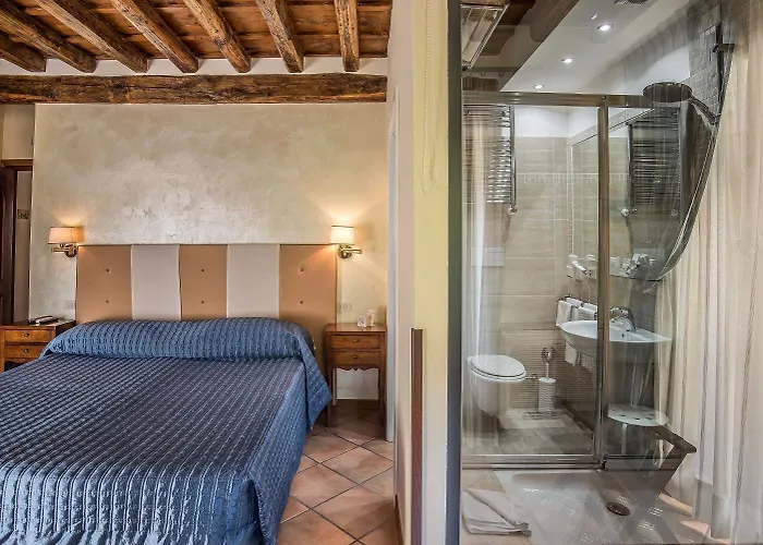 Affittacamere Le Clarisse Trastevere 4*